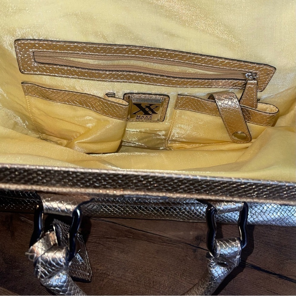 Max New York - cute gold slouchy boho bag - Picture 2 of 16